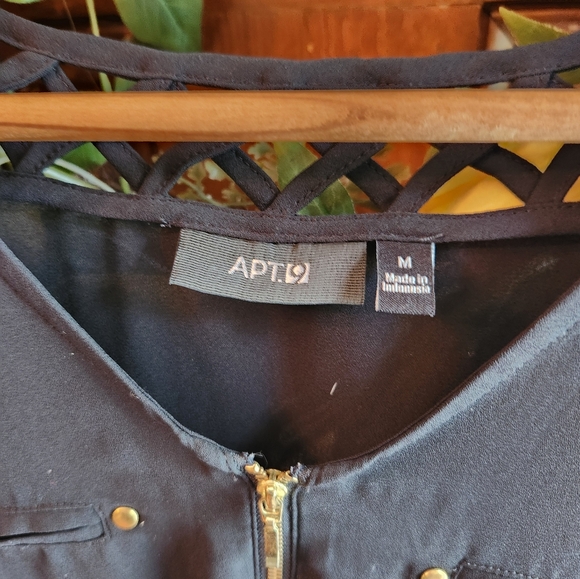 Womens apt 9 top - Picture 2 of 6